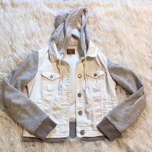 American Eagle white & grey jean jacket with hood